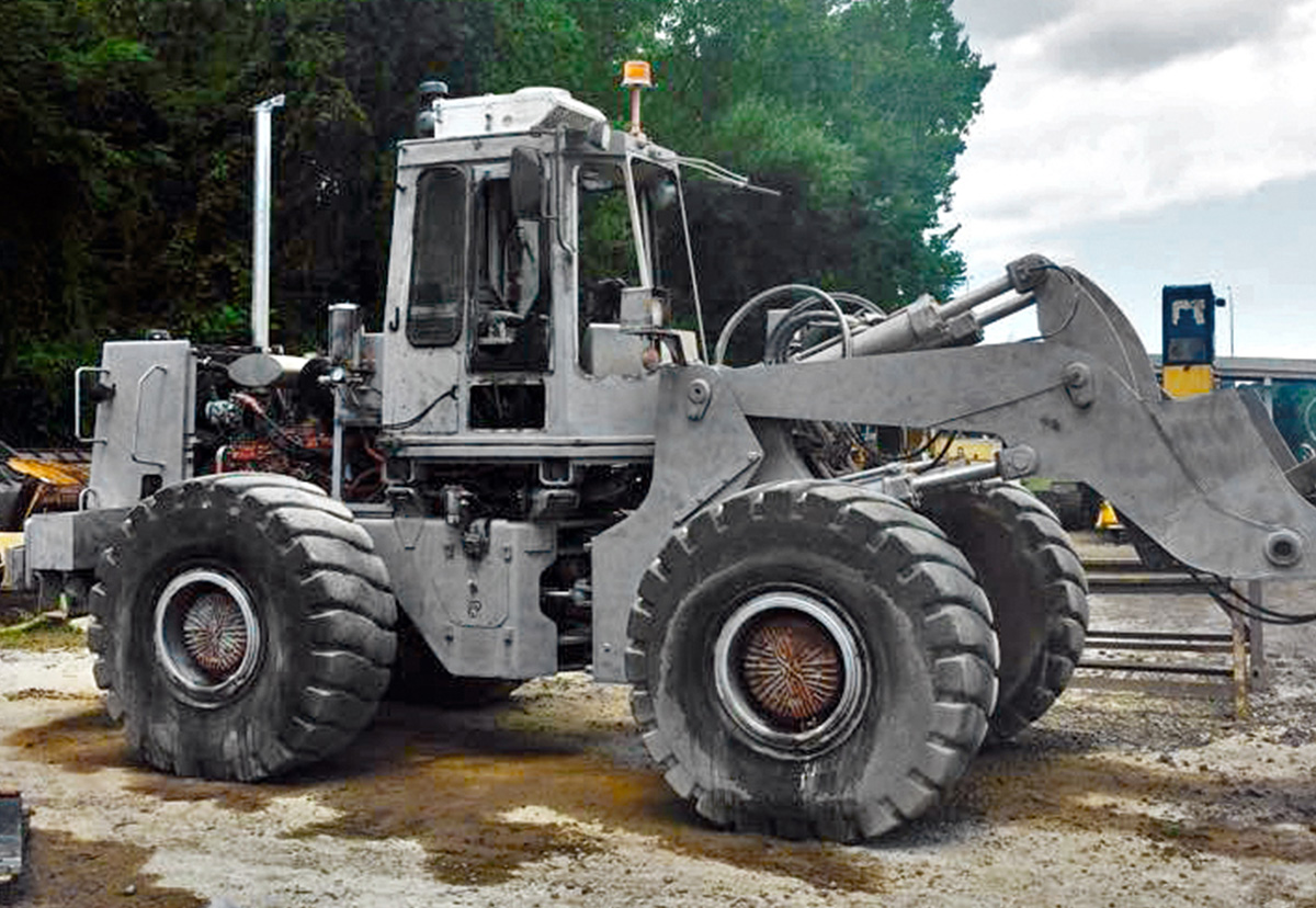 Industrial equipment after dustless blasting
